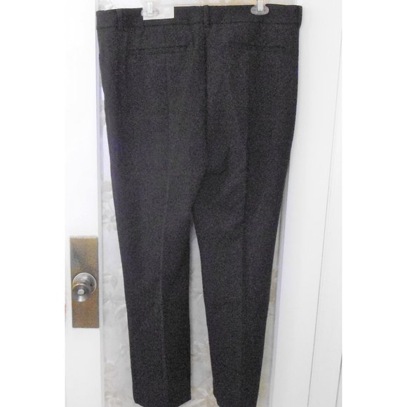 Chico’s So Slimming Black StraightLeg Sophia Pants - Picture 2 of 3